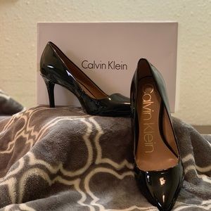 NEW Calvin Klein KAMARA heels